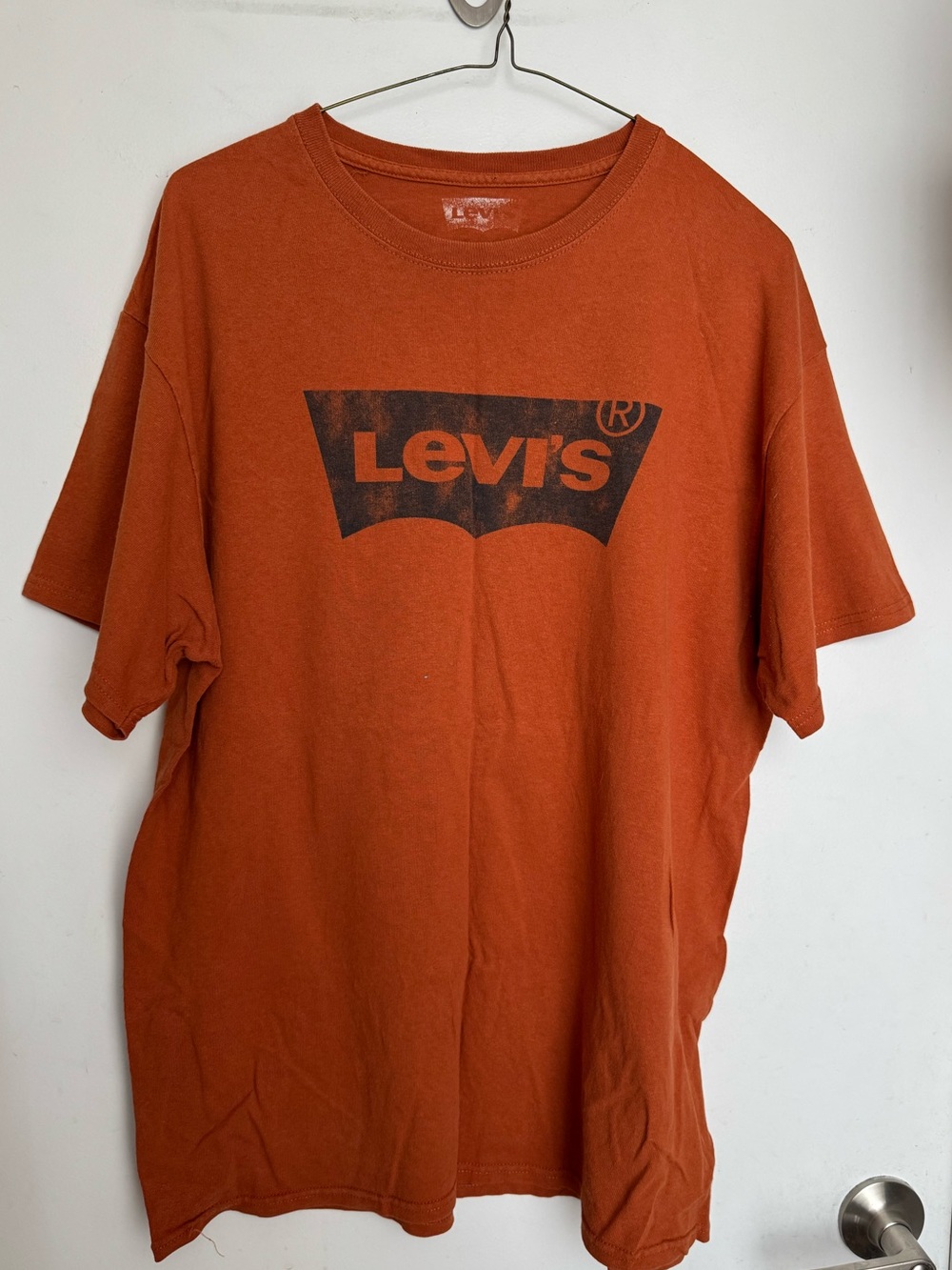 Levi's Men's Rust Orange Logo Crewneck T-Shirt